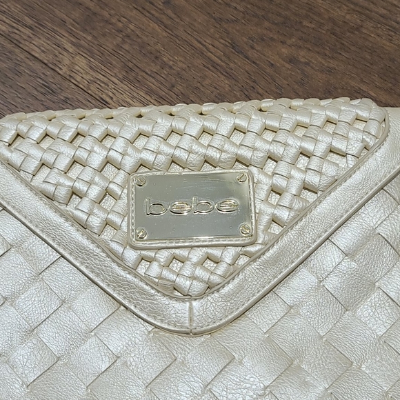 Bebe cream with gold plated cluth - Picture 4 of 5